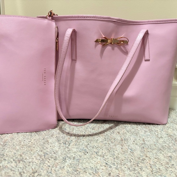 Ted Baker Tote with Detachable Pouch in Gorgeous Pink - Picture 3 of 10